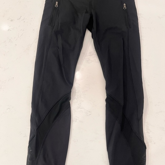 Lululemon Yellow and Black design leggings - Picture 2 of 5